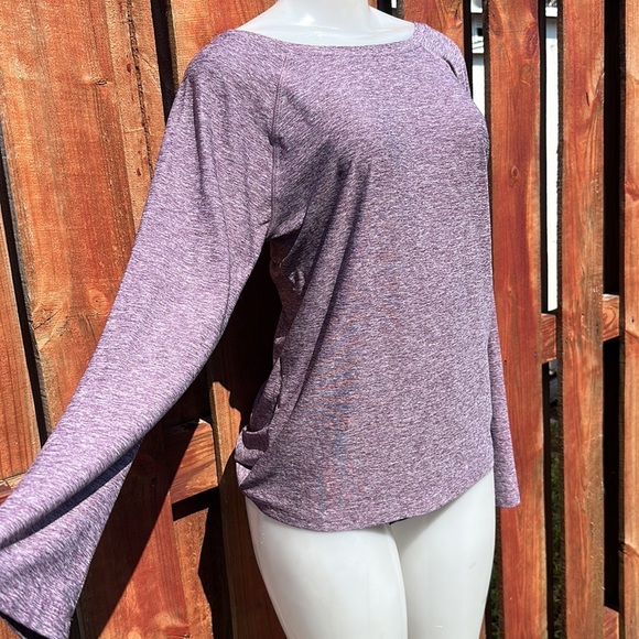Marika Gray Long Sleeve Relaxed Blouse - Picture 4 of 10